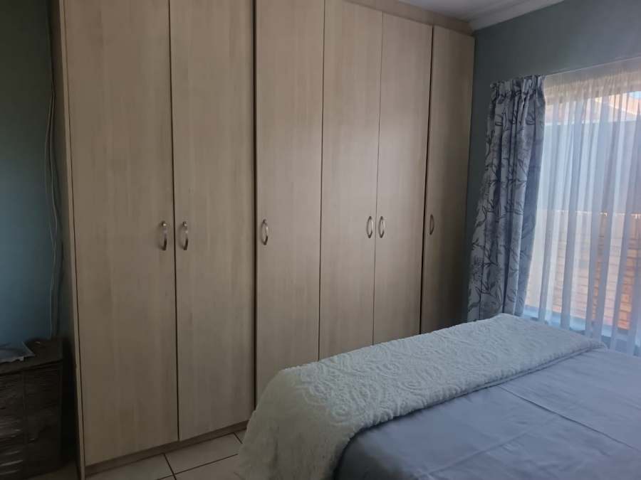 3 Bedroom Property for Sale in Riviera Northern Cape